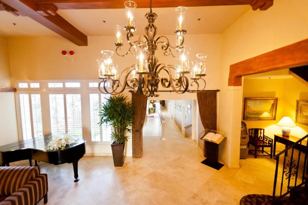 Hotel Laguna Лагуна Бич Экстерьер фото